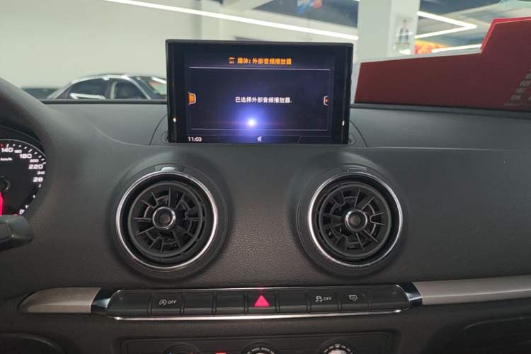 Used Audi A3 2019 Limousine 35 TFSI Ambition China VI Audio And AC Panel