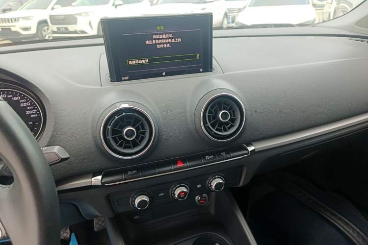 Used Audi A3 2019 Limousine 35 TFSI Ambition China VI Audio And AC Panel