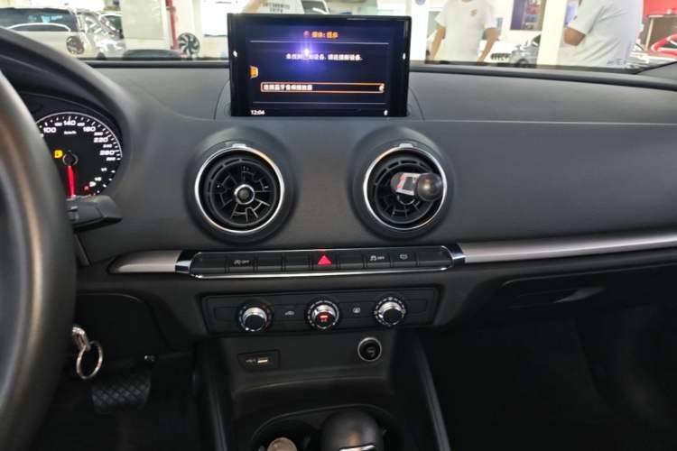 Used Audi A3 2019 Limousine 35 TFSI Ambition China V Audio And AC Panel