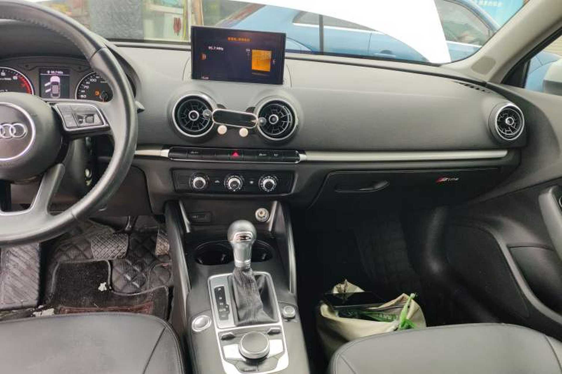 Used Audi A3 2019 Limousine 35 TFSI Ambition China V Audio And AC Panel