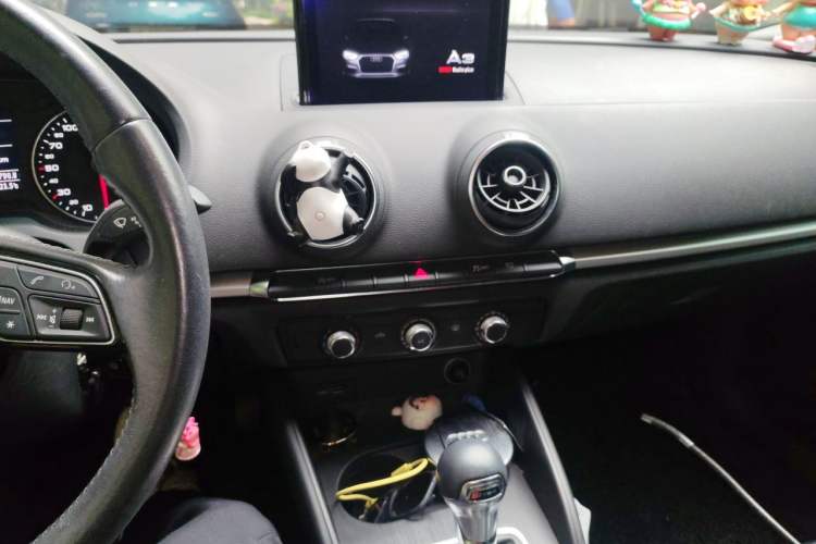 Used Audi A3 2019 Sportback 35 TFSI Ambition China V Audio And AC Panel