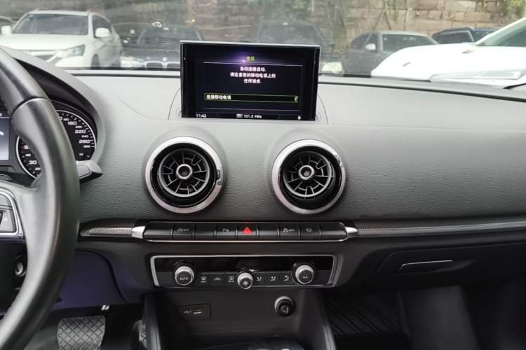 Used Audi A3 2019 Sportback 40 TFSI Style Version China V Emission Standard Audio And AC Panel