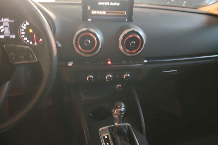 Used Audi A3 2019 Sportback 35 TFSI Fashion Edition China V Audio And AC Panel