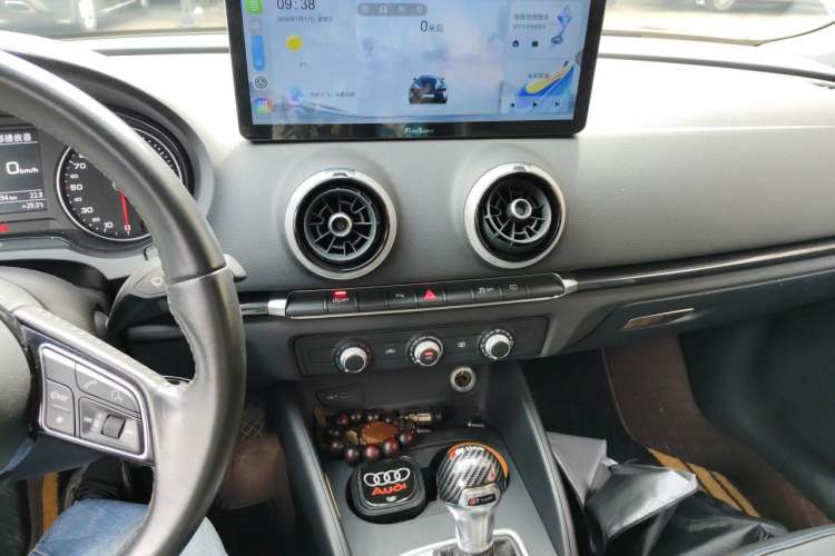 Used Audi A3 2019 Limousine 35 TFSI Fashion Edition China V standard Audio And AC Panel