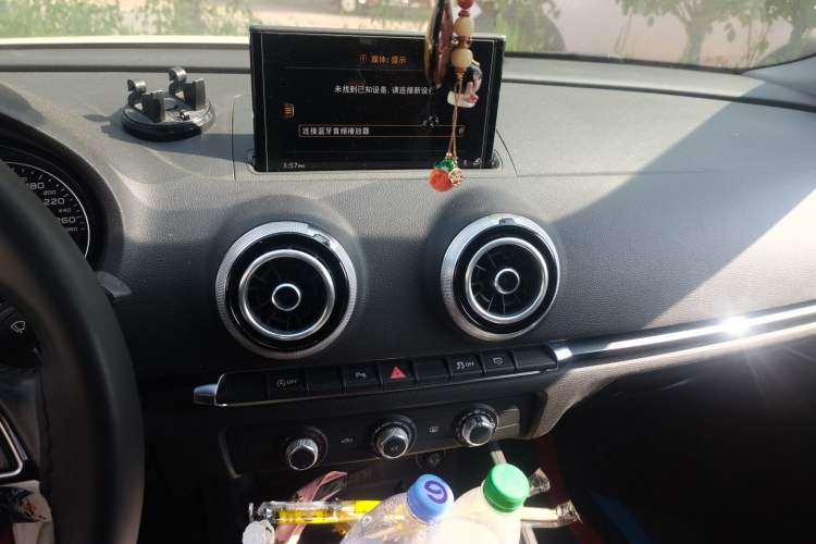 Used Audi A3 2019 Limousine 35 TFSI Fashion Edition China V standard Audio And AC Panel