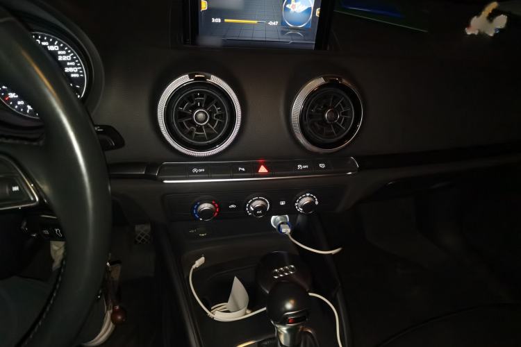 Used Audi A3 2019 Sportback 35 TFSI Fashion Edition China V Audio And AC Panel