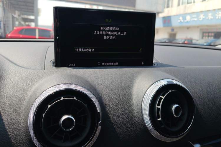Used Audi A3 2019 Limousine 35 TFSI Fashion Edition China V standard Audio And AC Panel