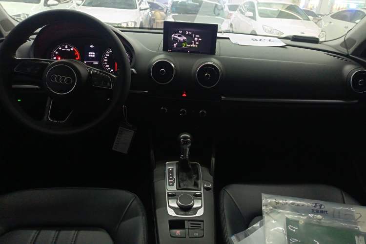 Used Audi A3 2019 Limousine 35 TFSI Ambition China V Audio And AC Panel