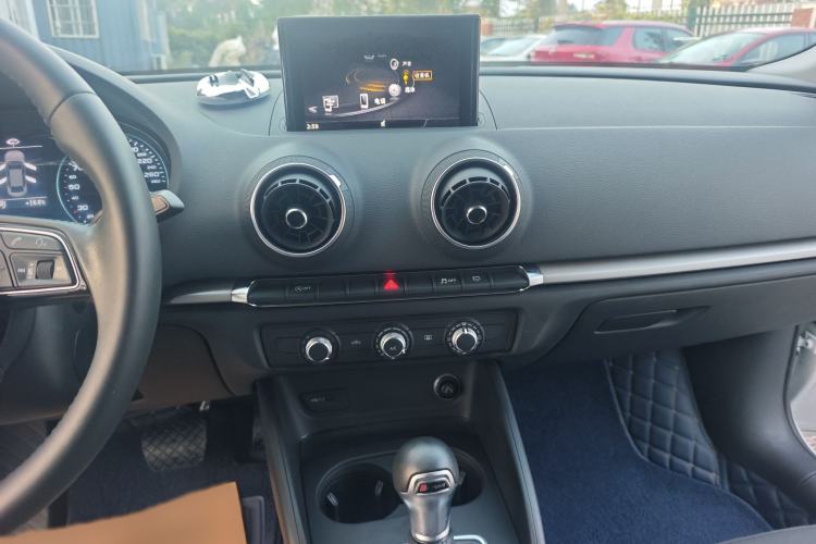 Used Audi A3 2019 Limousine 35 TFSI Ambition China V Audio And AC Panel