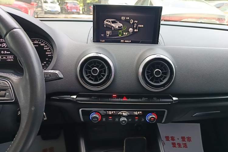 Used Audi A3 2019 Sportback 35 TFSI Fashion Edition China V Audio And AC Panel