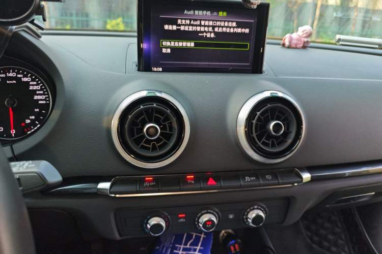 Used Audi A3 2019 Sportback 35 TFSI Fashion Edition China V Audio And AC Panel
