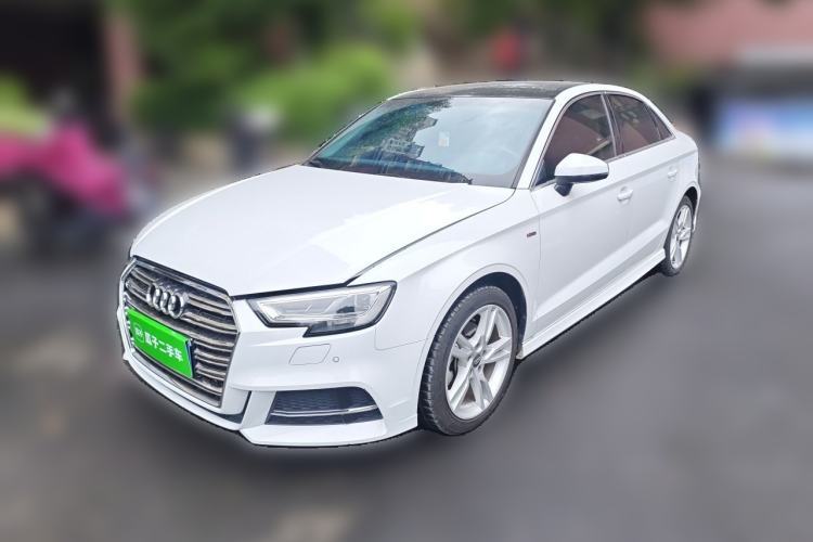 Used Audi A3 2019 Limousine 35 TFSI Fashion Edition China V standard Guazi used car, China used car export, Used car for sale, Used  cars, Cheapest cars for sale