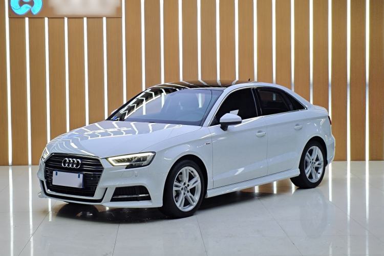Used Audi A3 2019 Limousine 35 TFSI Fashion Edition China VI Emission Standard Guazi used car, China used car export, Used car for sale, Used  cars, Cheapest cars for sale