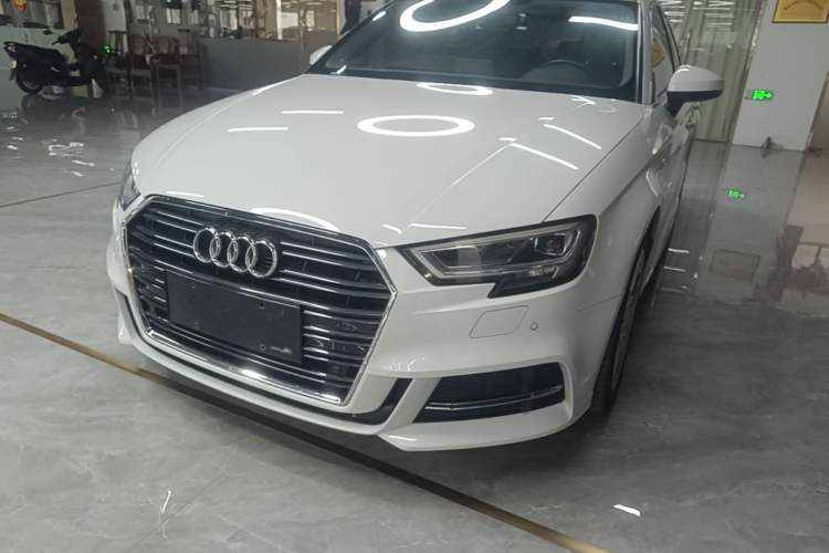 Used Audi A3 2019 Limousine 35 TFSI Fashion Edition China V standard Guazi used car, China used car export, Used car for sale, Used  cars, Cheapest cars for sale
