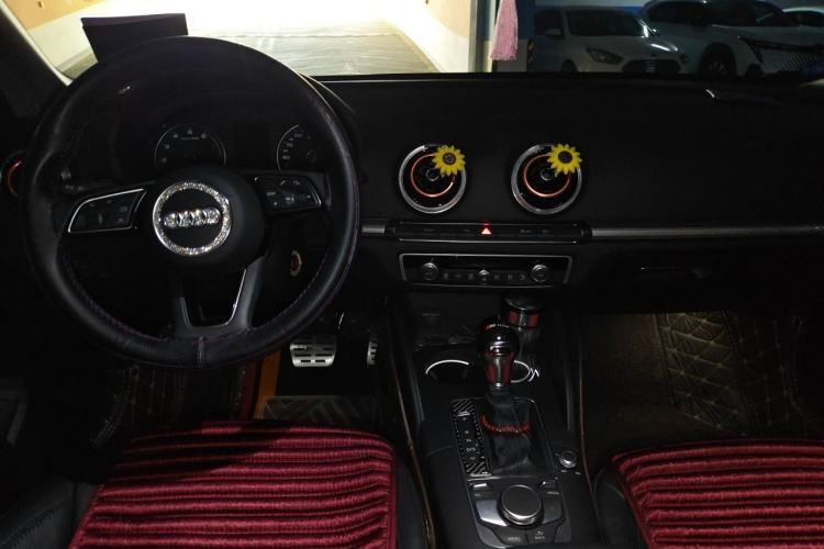 Used Audi A3 2019 Limousine 35 TFSI Style Version China V Emission Standard Center Console