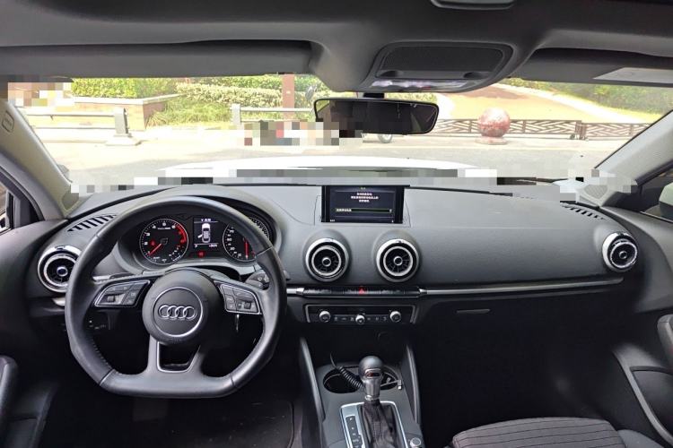 Used Audi A3 2019 Limousine 35 TFSI Sport Edition China V Emission Standard Center Console