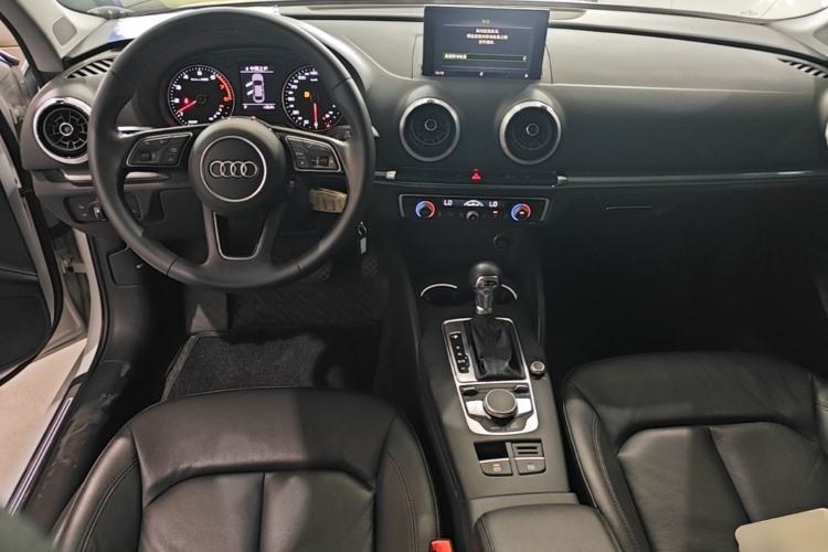 Used Audi A3 2019 Limousine 35 TFSI Style Edition China VI Emission Standard Center Console
