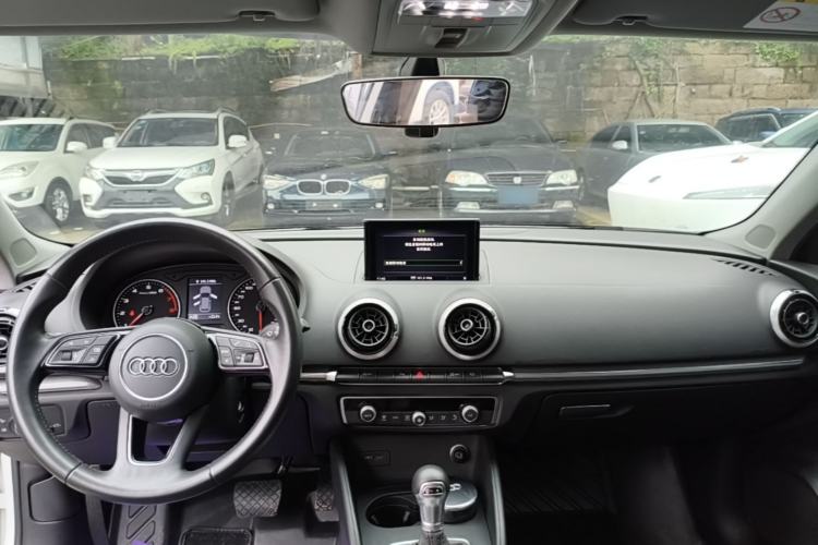 Used Audi A3 2019 Sportback 40 TFSI Style Version China V Emission Standard Center Console