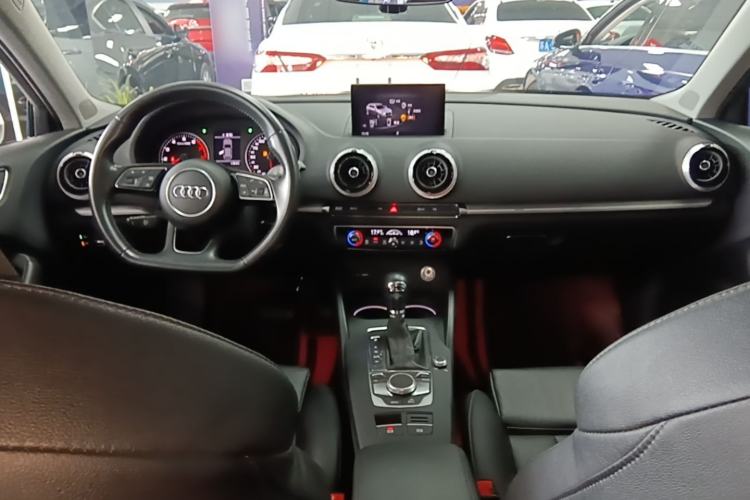 Used Audi A3 2019 Sportback 35 TFSI Sporty Version China VI Center Console