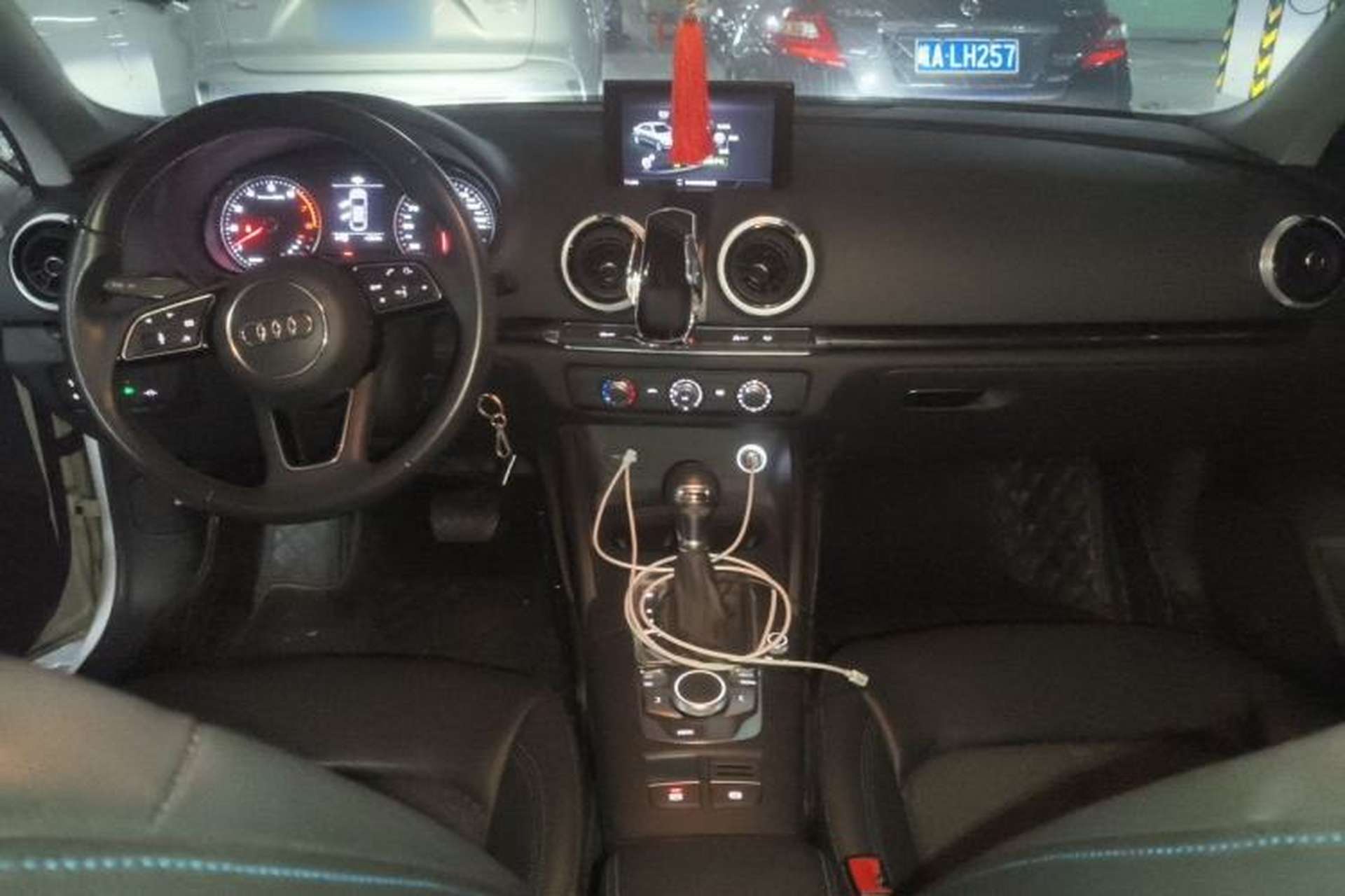 Used Audi A3 2019 Limousine 35 TFSI Fashion Edition China VI Emission Standard Center Console