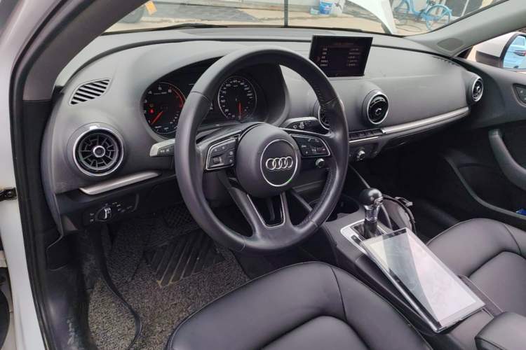 Used Audi A3 2019 Sportback 35 TFSI Ambition China V Center Console