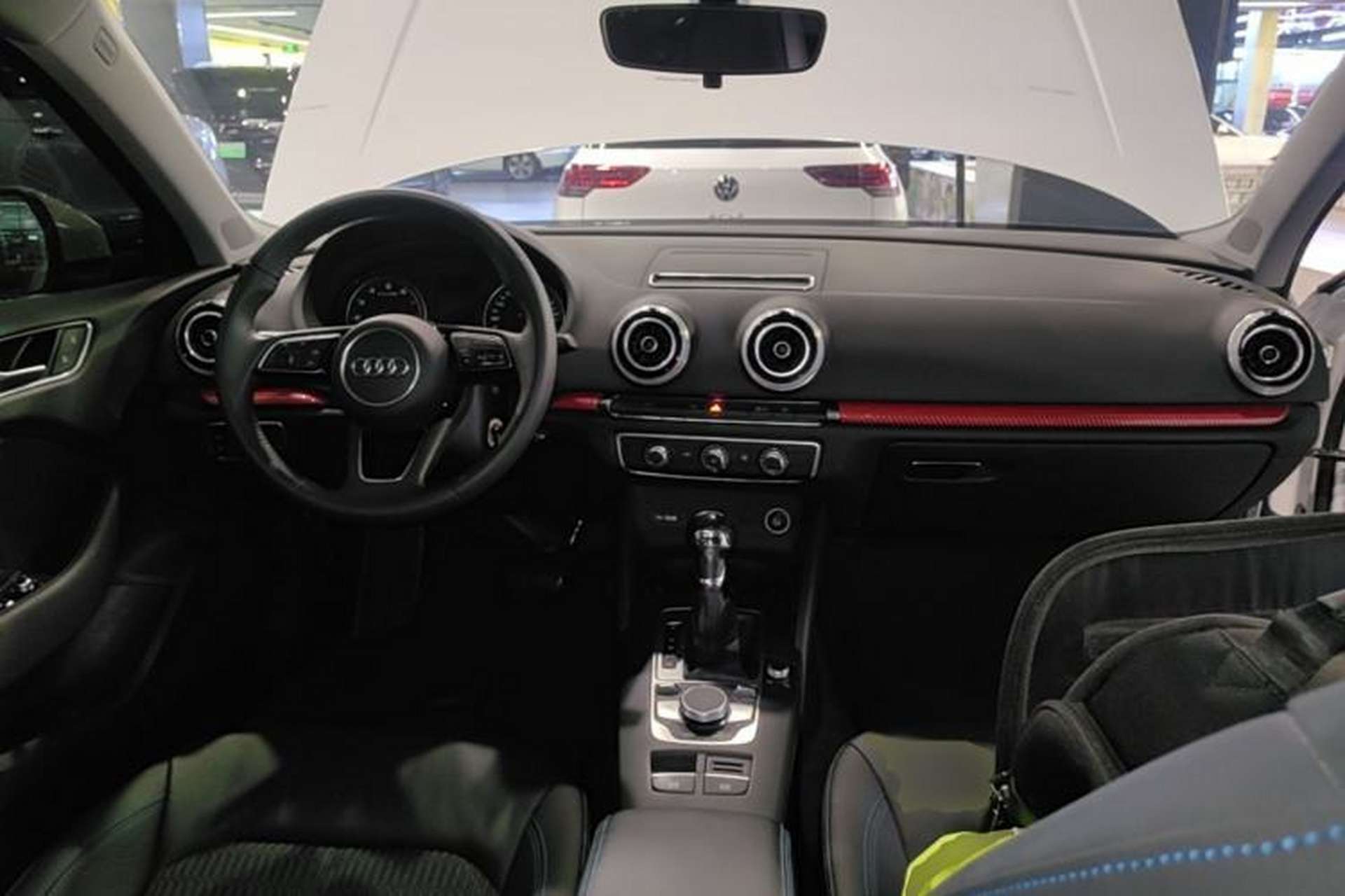 Used Audi A3 2019 Limousine 35 TFSI Fashion Edition China VI Emission Standard Center Console