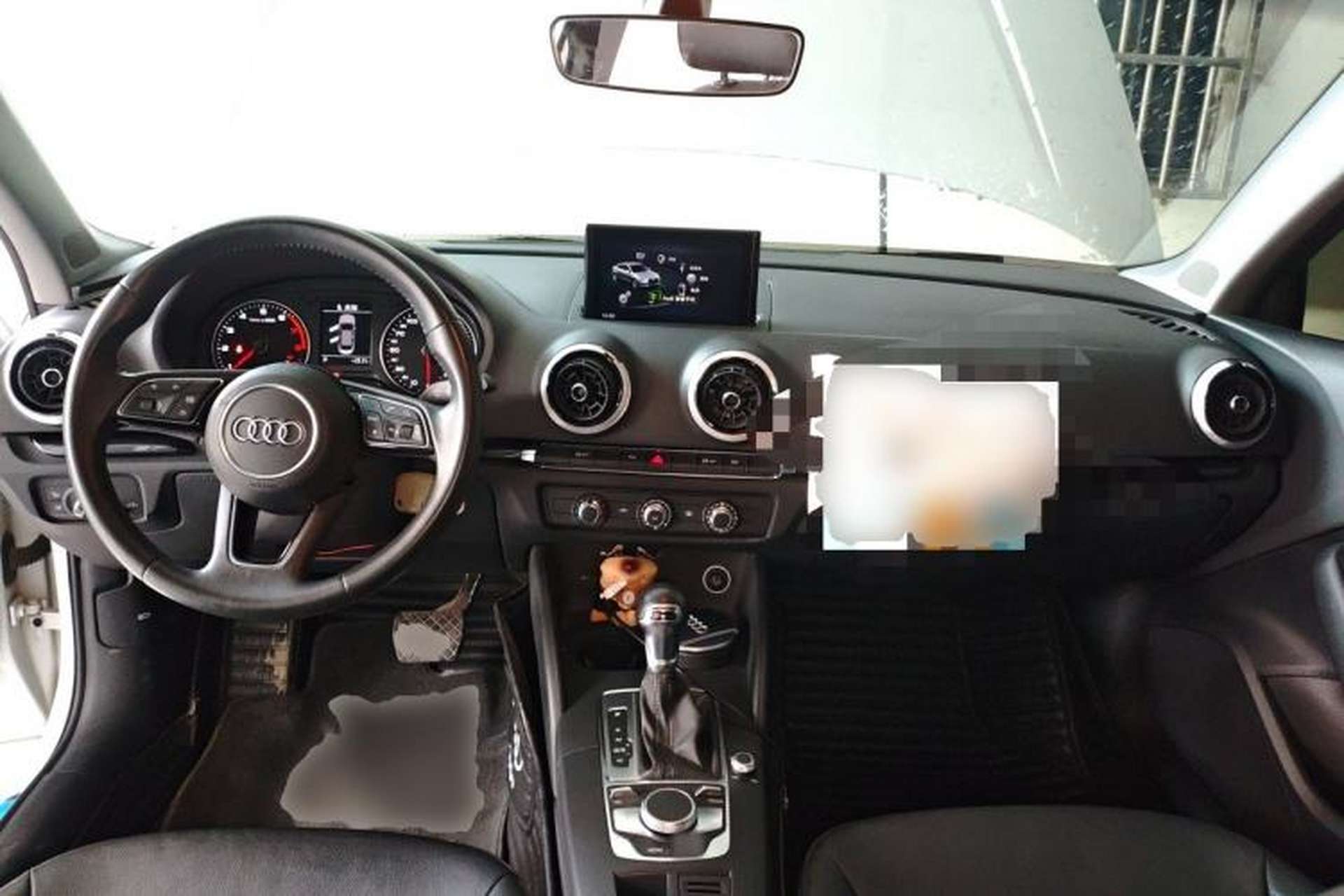 Used Audi A3 2019 Limousine 35 TFSI Fashion Edition China VI Emission Standard Center Console