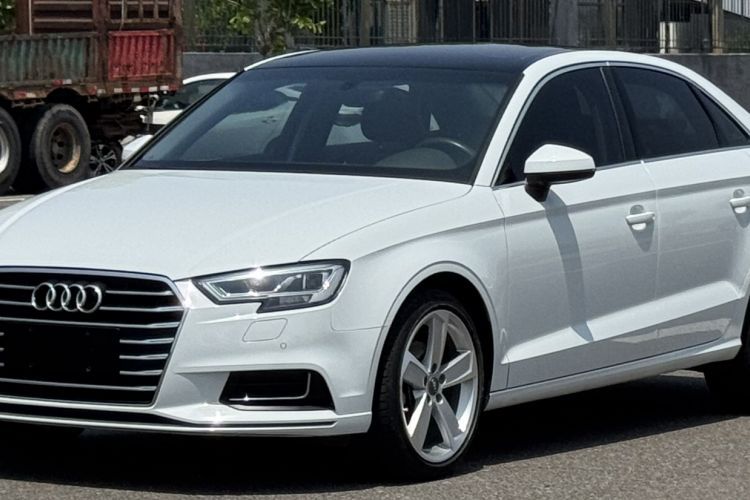 Used Audi A3 2019 Limousine 35 TFSI Style Edition China VI Emission Standard Guazi used car, China used car export, Used car for sale, Used cars, Cheapest cars for sale