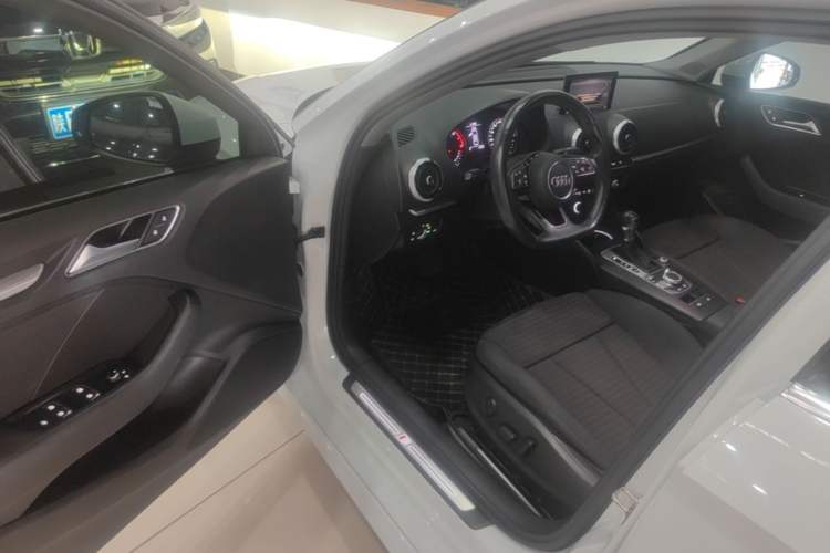 Used Audi A3 2019 Limousine 35 TFSI Sport Edition China V Emission Standard Driver Seat