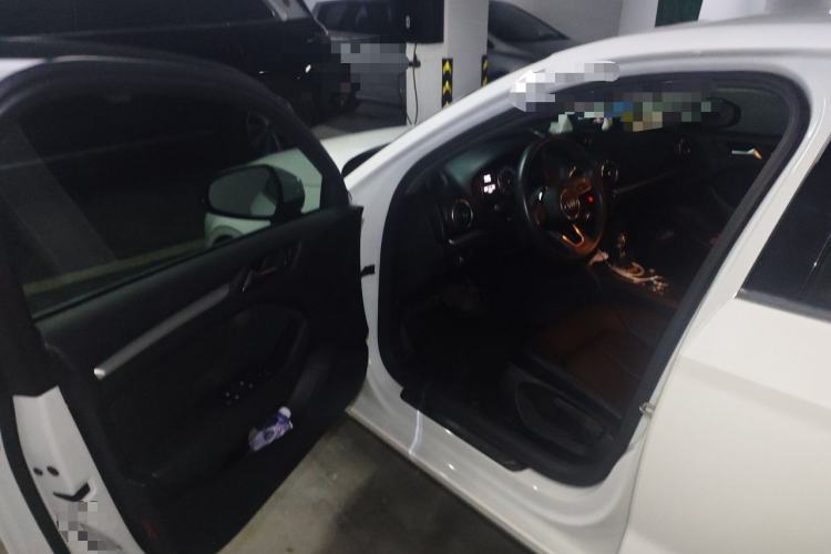 Used Audi A3 2019 Limousine 35 TFSI Ambition China VI Driver Seat