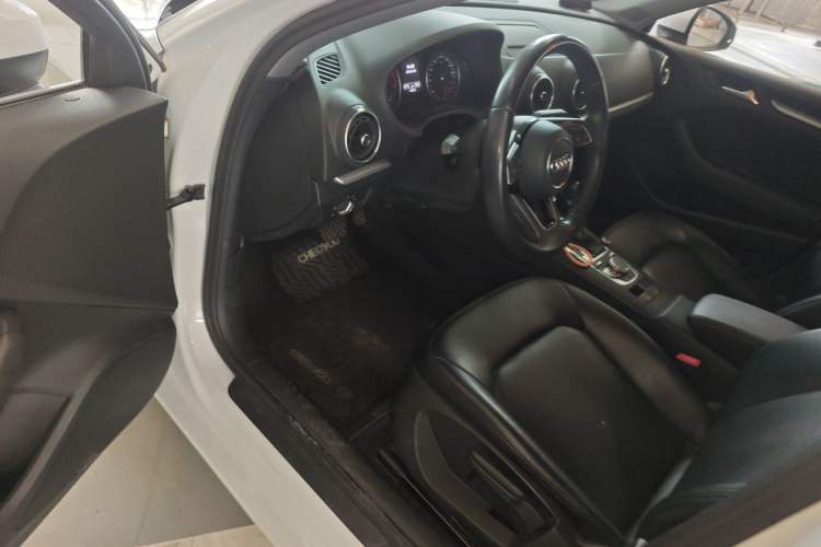 Used Audi A3 2019 Limousine 35 TFSI Ambition China V Driver Seat