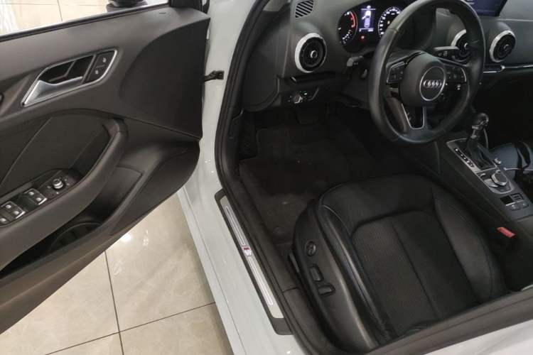 Used Audi A3 2019 Sportback 35 TFSI Fashion Edition China V Driver Seat