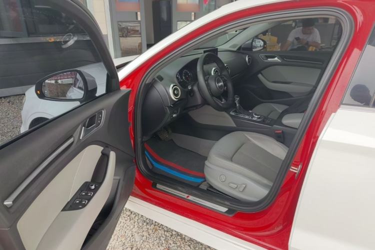 Used Audi A3 2019 Limousine 35 TFSI Fashion Edition China VI Emission Standard Driver Seat
