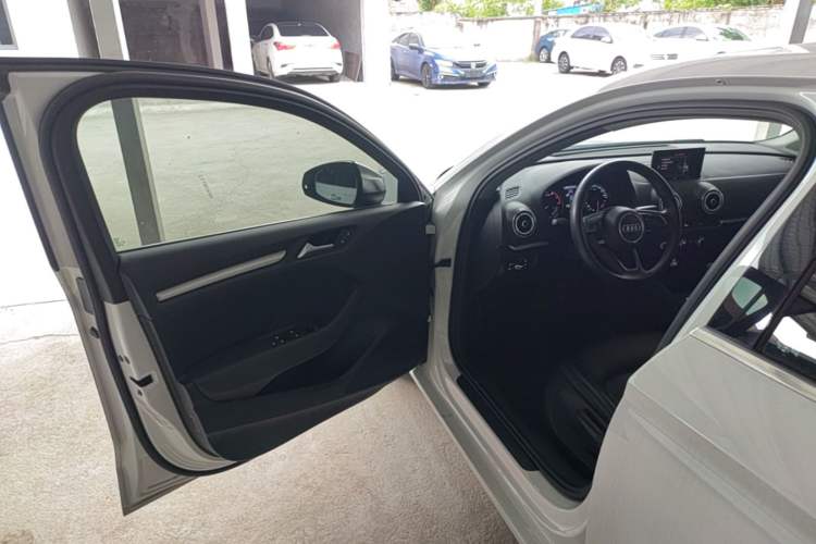 Used Audi A3 2019 Limousine 35 TFSI Ambition China V Driver Seat