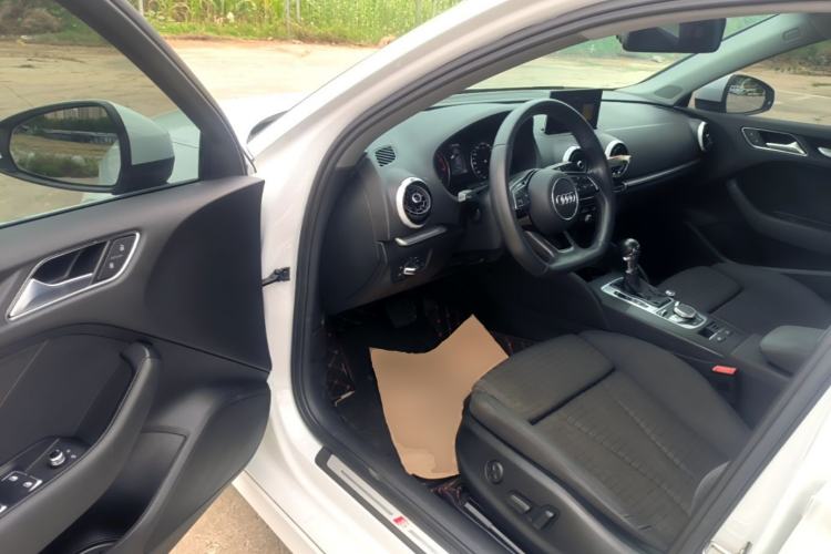 Used Audi A3 2019 Limousine 35 TFSI Sport Edition China V Emission Standard Driver Seat