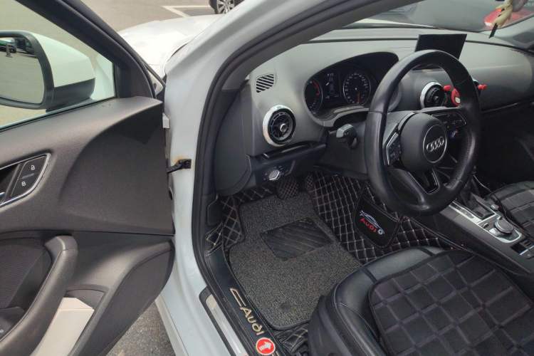 Used Audi A3 2019 Limousine 35 TFSI Fashion Edition China V standard Driver Seat