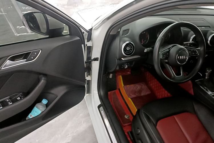 Used Audi A3 2019 Sportback 35 TFSI Style Edition China VI Emission Standard Driver Seat