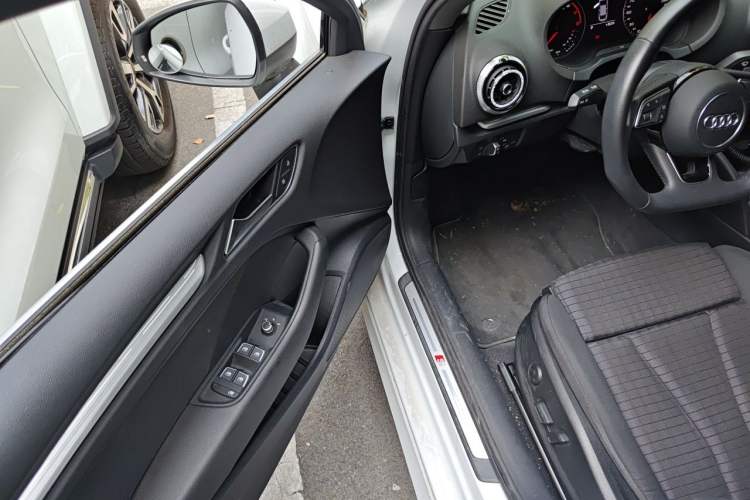 Used Audi A3 2019 Limousine 35 TFSI Sport Edition China V Emission Standard Driver Seat