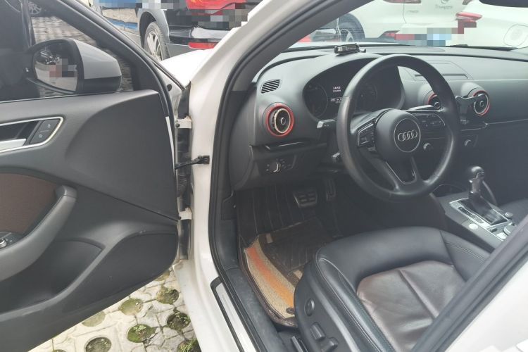Used Audi A3 2019 Limousine 35 TFSI Style Edition China VI Emission Standard Driver Seat