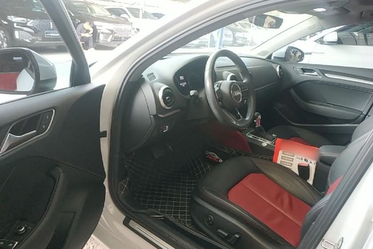 Used Audi A3 2019 Limousine 35 TFSI Style Edition China VI Emission Standard Driver Seat