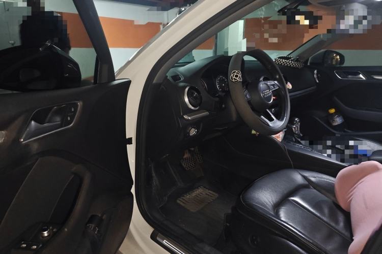 Used Audi A3 2019 Limousine 35 TFSI Style Edition China VI Emission Standard Driver Seat