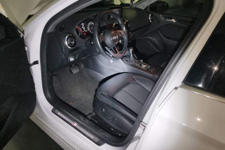 Used Audi A3 2019 Limousine 35 TFSI Fashion Edition China V standard Driver Seat