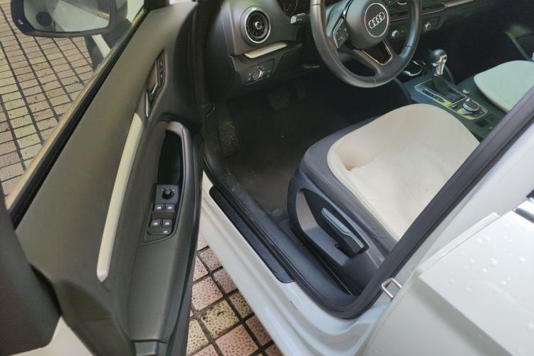Used Audi A3 2019 Limousine 35 TFSI Ambition China V Driver Seat