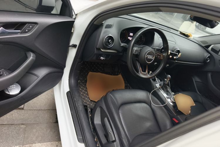 Used Audi A3 2019 Limousine 35 TFSI Ambition China VI Driver Seat