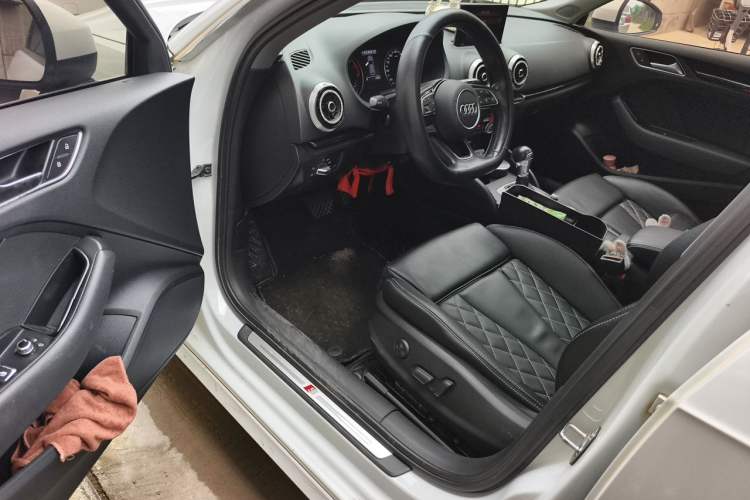 Used Audi A3 2019 Sportback 35 TFSI Sporty Version National V Driver Seat