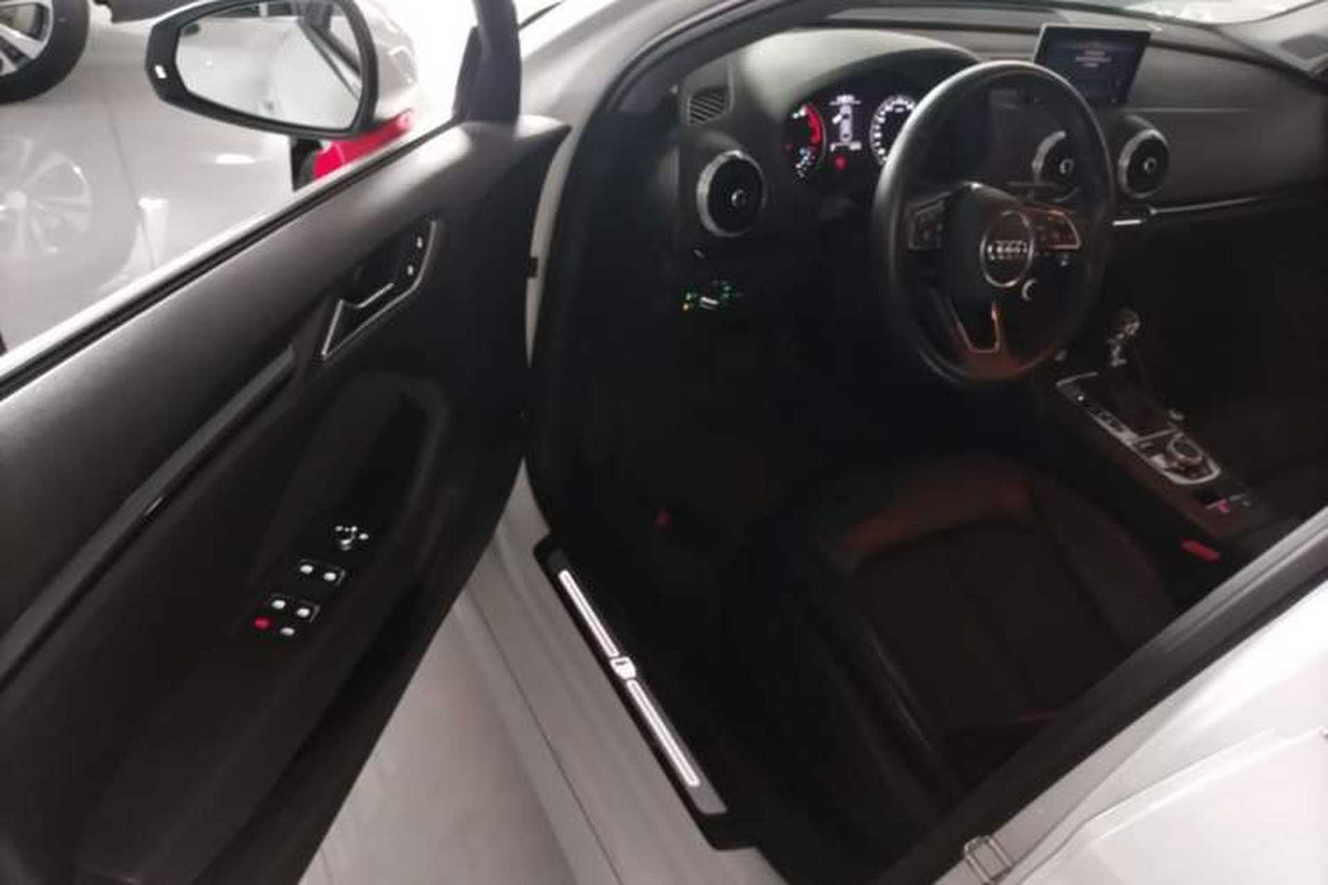 Used Audi A3 2019 Limousine 35 TFSI Fashion Edition China VI Emission Standard Driver Seat