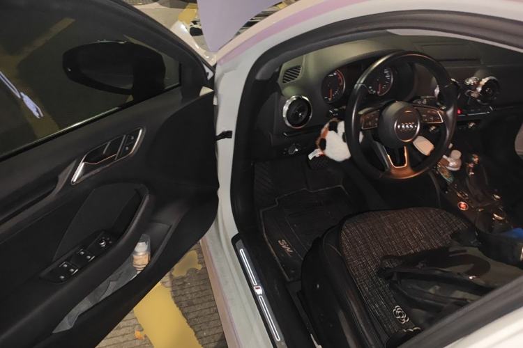 Used Audi A3 2019 Limousine 35 TFSI Fashion Edition China V standard Driver Seat