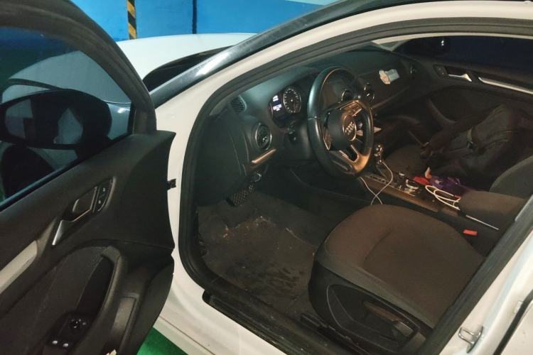 Used Audi A3 2019 Limousine 35 TFSI Ambition China VI Driver Seat