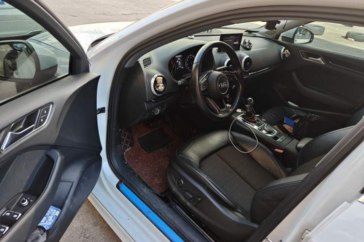 Used Audi A3 2019 Limousine 35 TFSI Fashion Edition China V standard Driver Seat