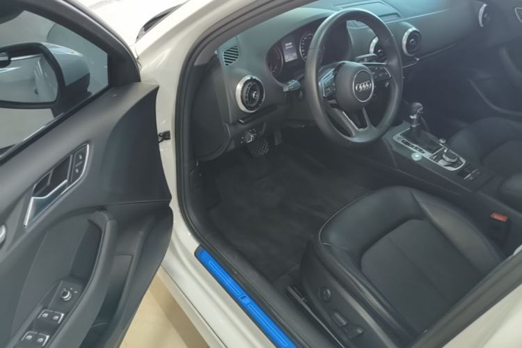 Used Audi A3 2019 Limousine 35 TFSI Fashion Edition China VI Emission Standard Driver Seat